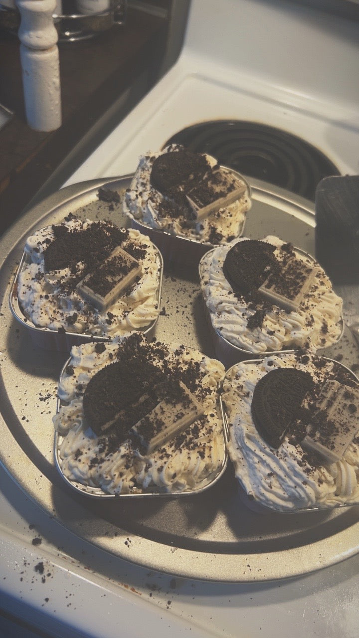 Cookies n’ Cream Cake (Small)